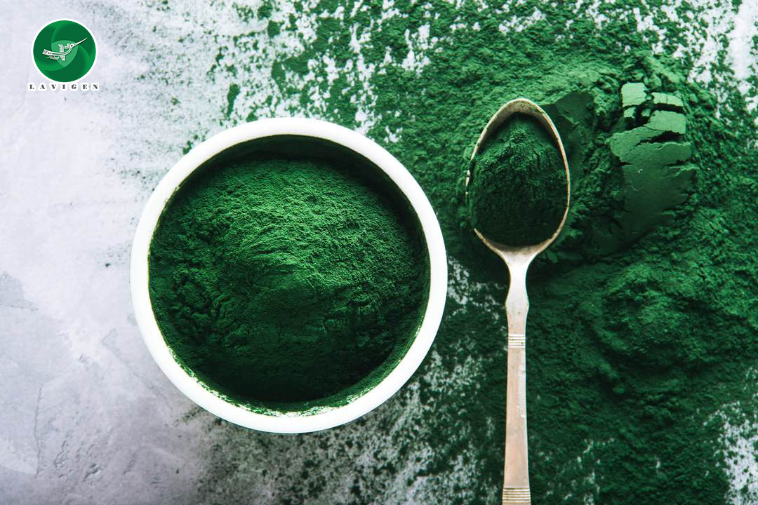 Dùng lượng nhỏ rồi tăng từ từ là cách tốt nhất để biết Spirulina có phù hợp với bạn không