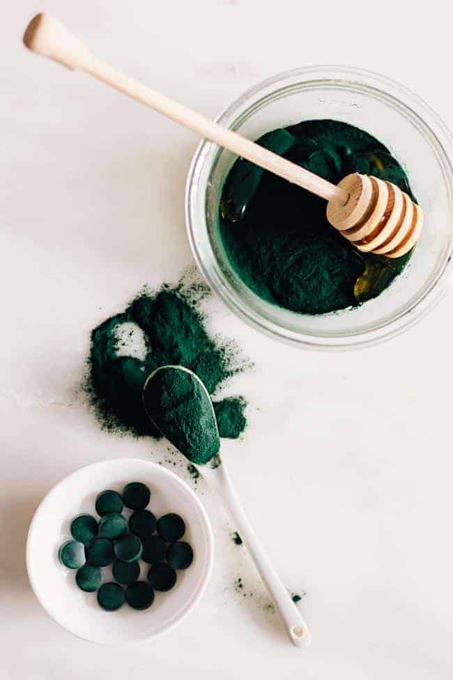 Mặt nạ tảo Spirulina và mật ong giúp da khô dưỡng ẩm, căng mịn hơn